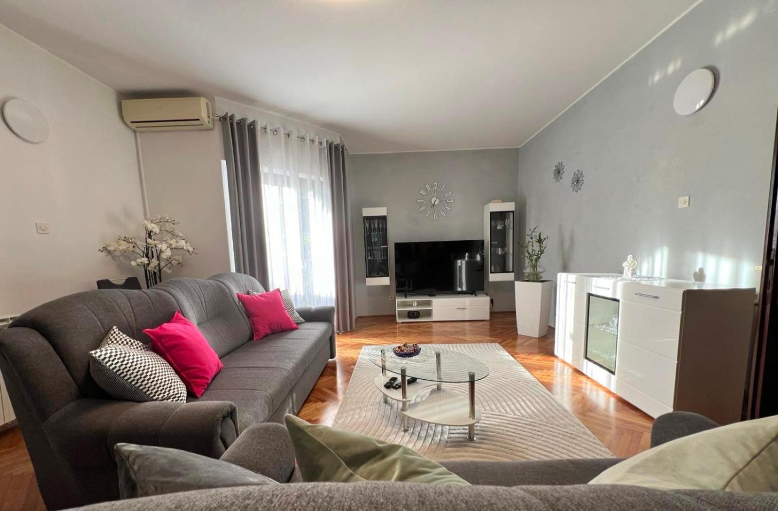 Apartment Tigo - 2 Bedrooms, 2 Bathrooms, Terrace And Big Garden Fažana Exterior foto