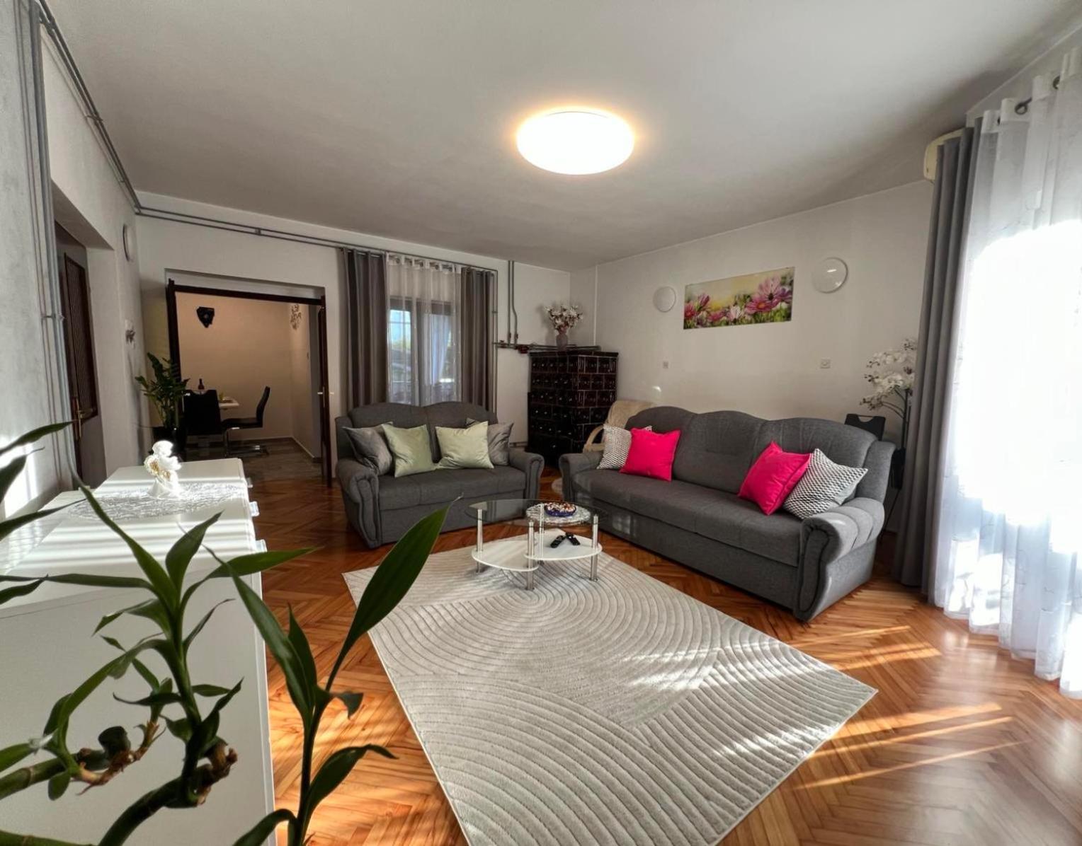 Apartment Tigo - 2 Bedrooms, 2 Bathrooms, Terrace And Big Garden Fažana Exterior foto